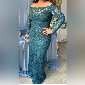 Tadashi Shoji Teal Lace Long Sleeve Dress